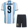 Argentina J. Alvarez 9 Børn Hjemme VM 2026 - Fodboldtrøjer (S/S) Argentina J. Alvarez 9 Børn Hjemme VM 2026 - Fodboldtrøjer (S/S)