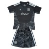 Ajax Amsterdam Målmand Børn 2026-27 Sort - Fodboldtrøjer (S/S) Ajax Amsterdam Målmand Børn 2026-27 Sort - Fodboldtrøjer (S/S)