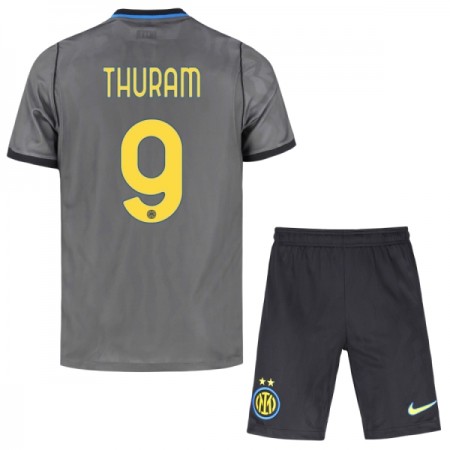 Inter Milan Thuram 9 Børn Tredje 2026-27 - Fodboldtrøjer (S/S) Inter Milan Thuram 9 Børn Tredje 2026-27 - Fodboldtrøjer (S/S)